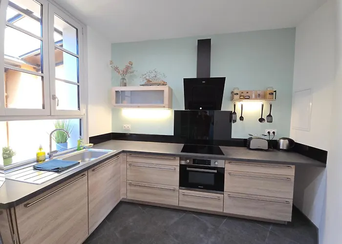 Appartement Le Patio - 2 Dans Le Quartier De *